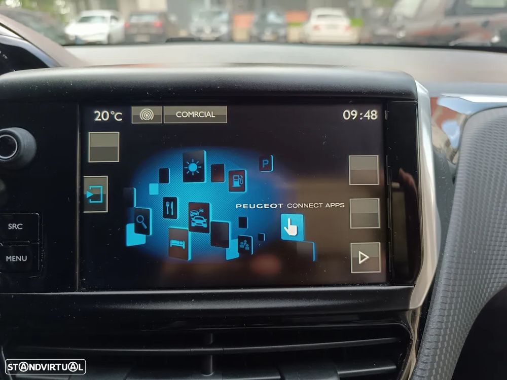 Peugeot 2008 1.2 PureTech Style - 44