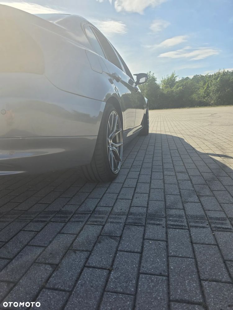 BMW Seria 3 320d xDrive DPF - 6