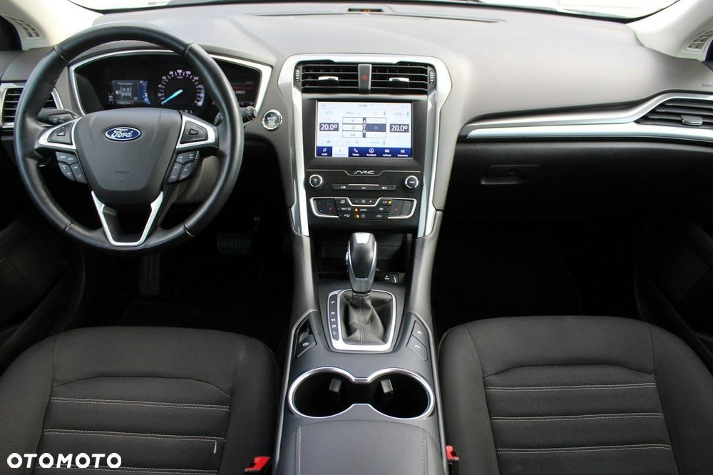 Ford Mondeo 2.0 Hybrid Trend - 10