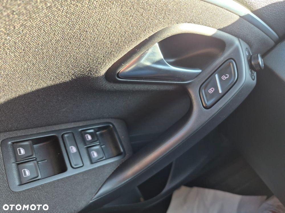 Volkswagen Polo - 19