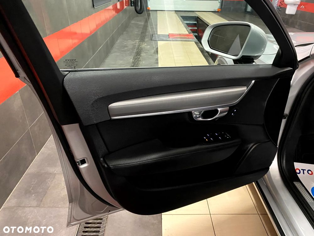 Volvo V90 D4 Geartronic Kinetic - 16