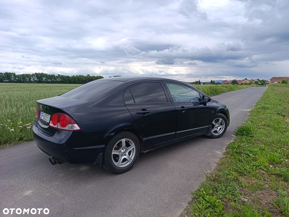Honda Civic 1.8 Comfort - 9