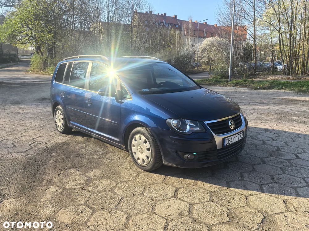 Volkswagen Touran 1.4 TSI STYLE - 1