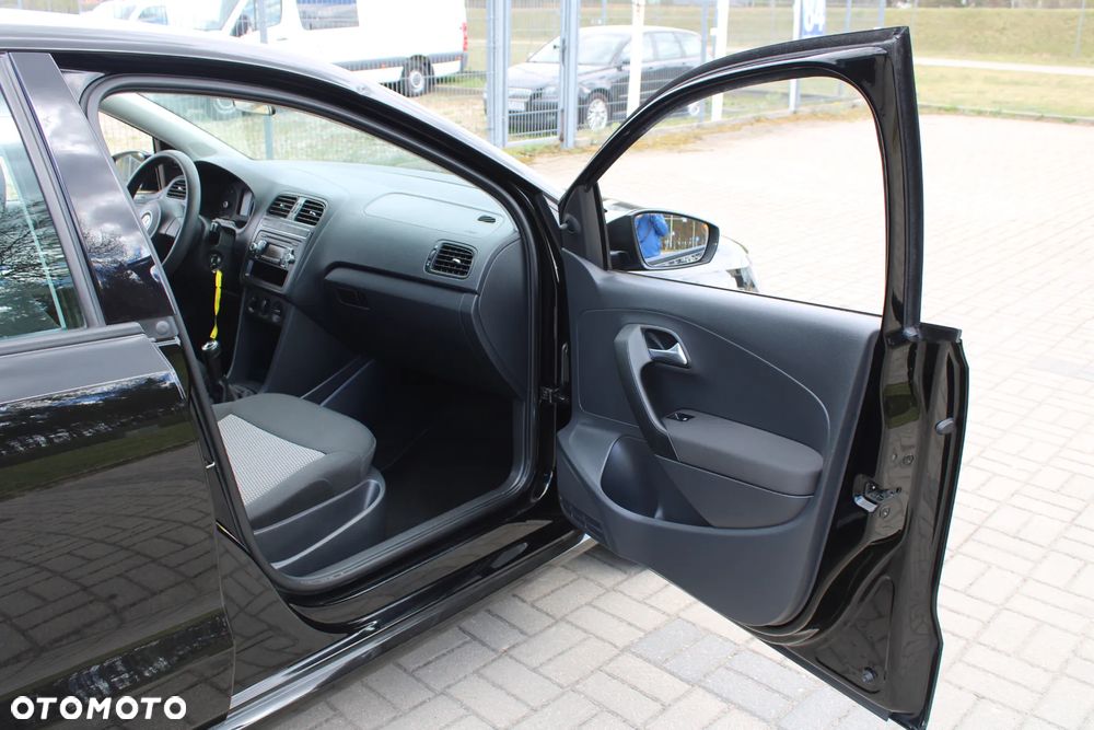 Volkswagen Polo - 24