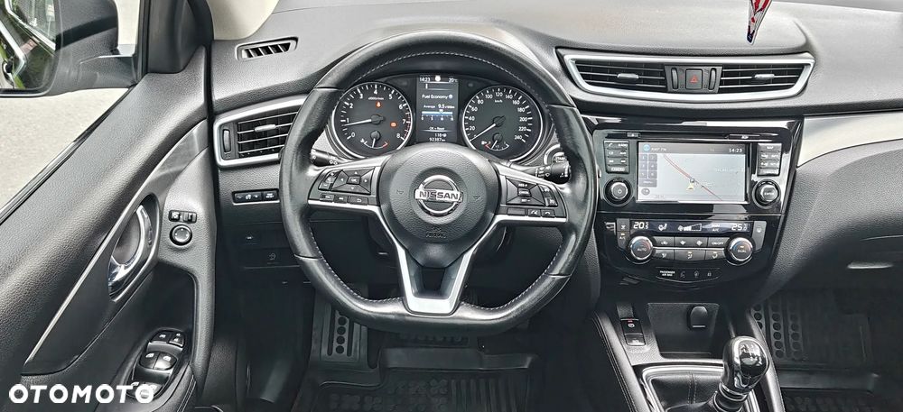 Nissan Qashqai 1.6 DIG-T Tekna+ - 19
