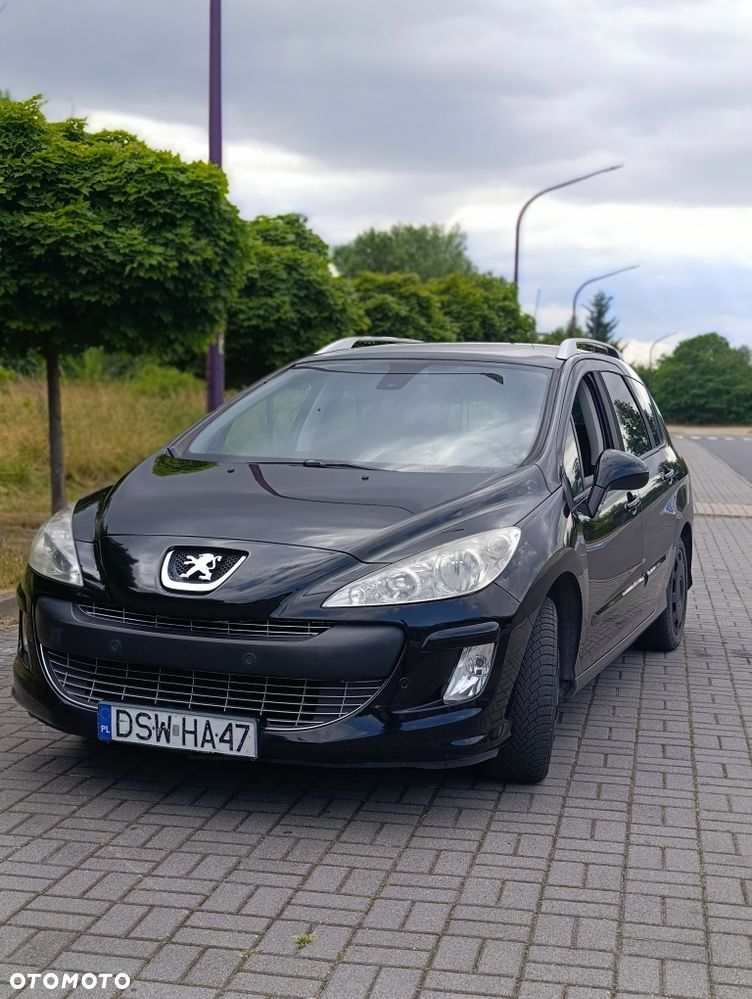 Peugeot 308 - 1