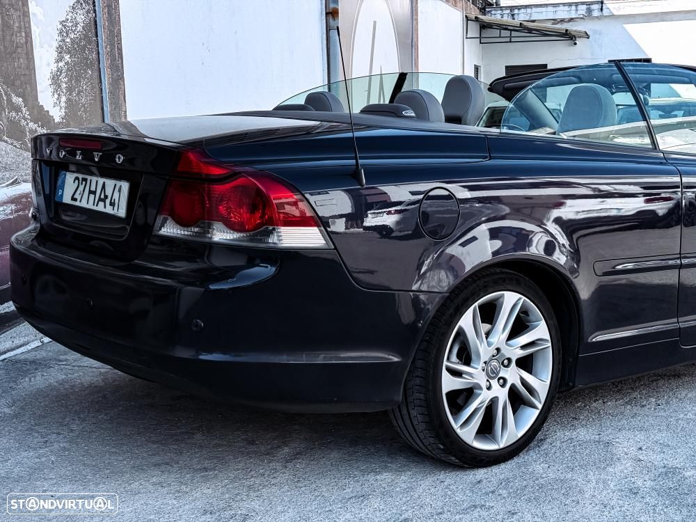 Volvo C70 2.0 D Momentum - 8