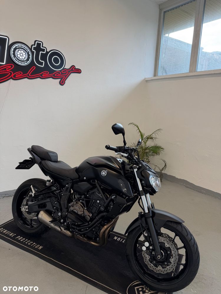 Yamaha MT - 3