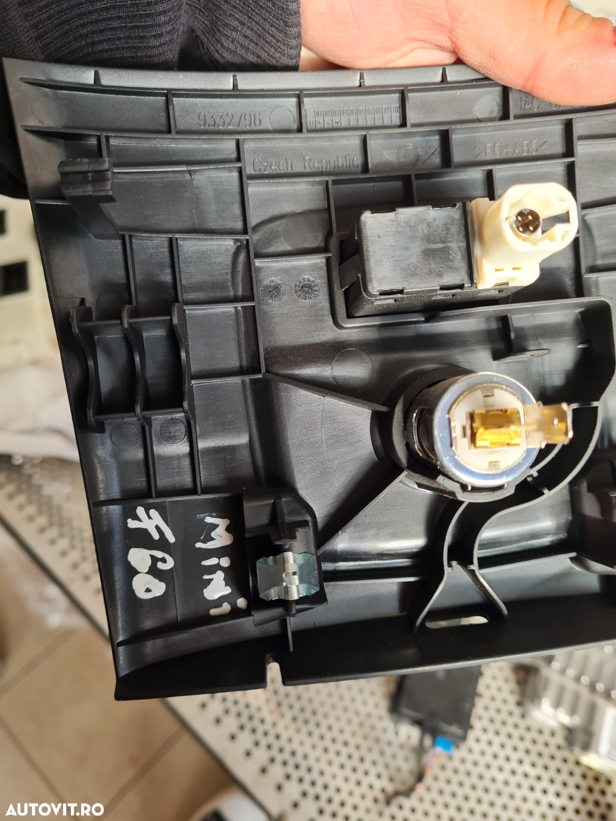 Modul Auxiliar Usb Bricheta Mini Countryman F60 An 2017-2018-2019-2020-2021 Dezmembrez Mini F60 Countryman 4x4 An 2017-2018-2019-2020-2021 2.0 D B47 Automat - Dezmembrari Arad - 7