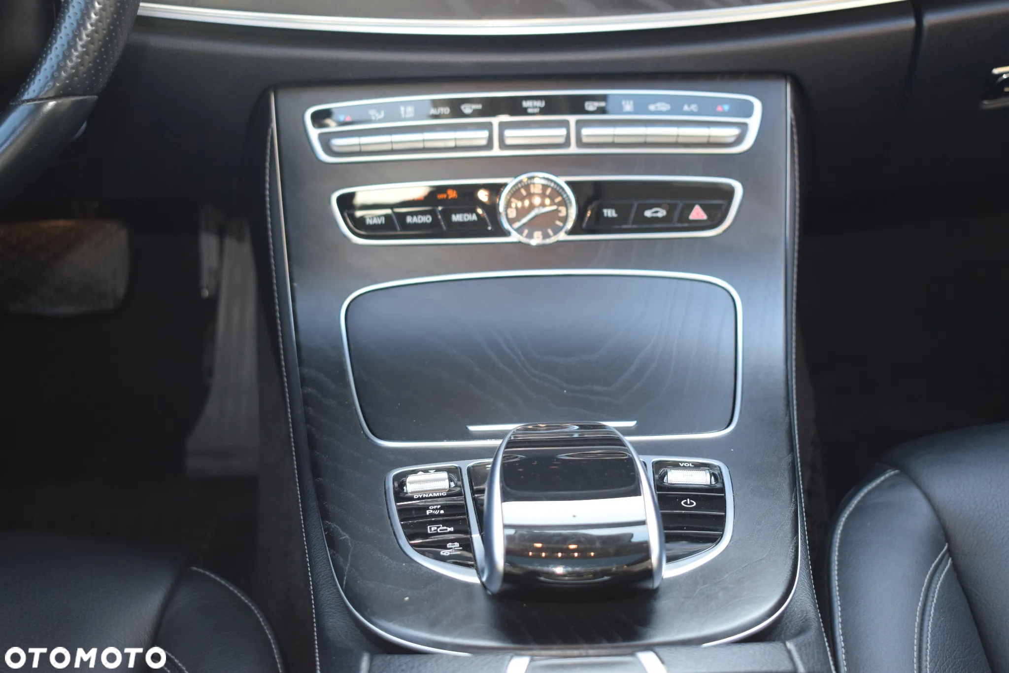 Mercedes-Benz Klasa E ver-350e-9g--tronic-avantgarde - 23