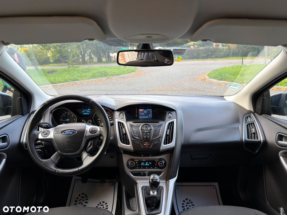 Ford Focus - 22