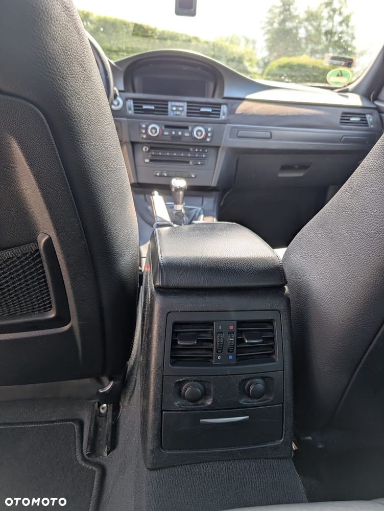 BMW Seria 3 325d - 7