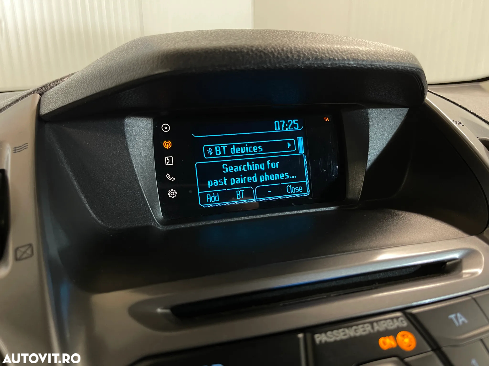Ford Transit Connect - 12