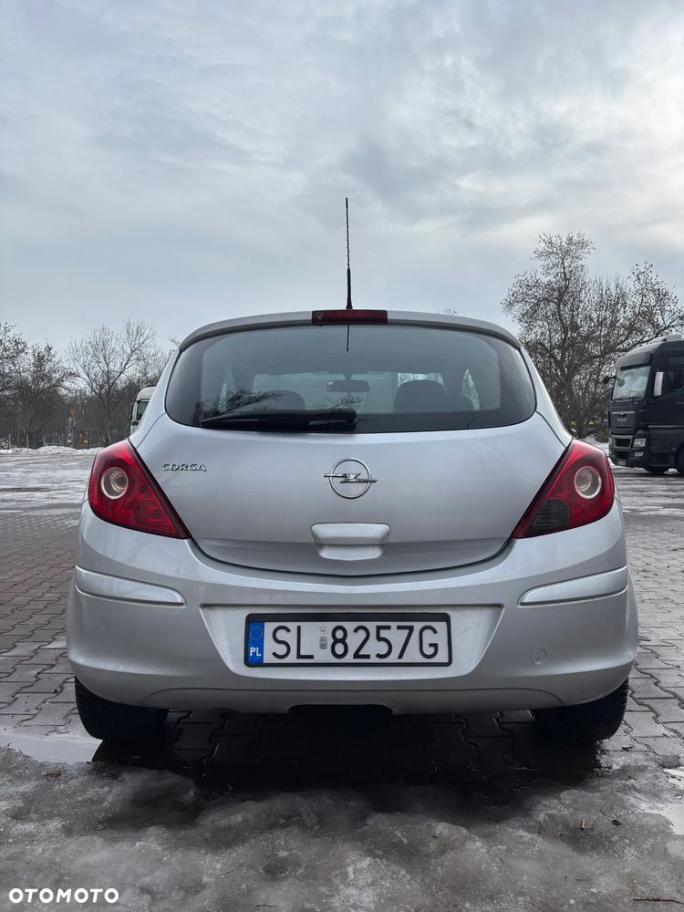 Opel Corsa 1.2 16V Enjoy - 8