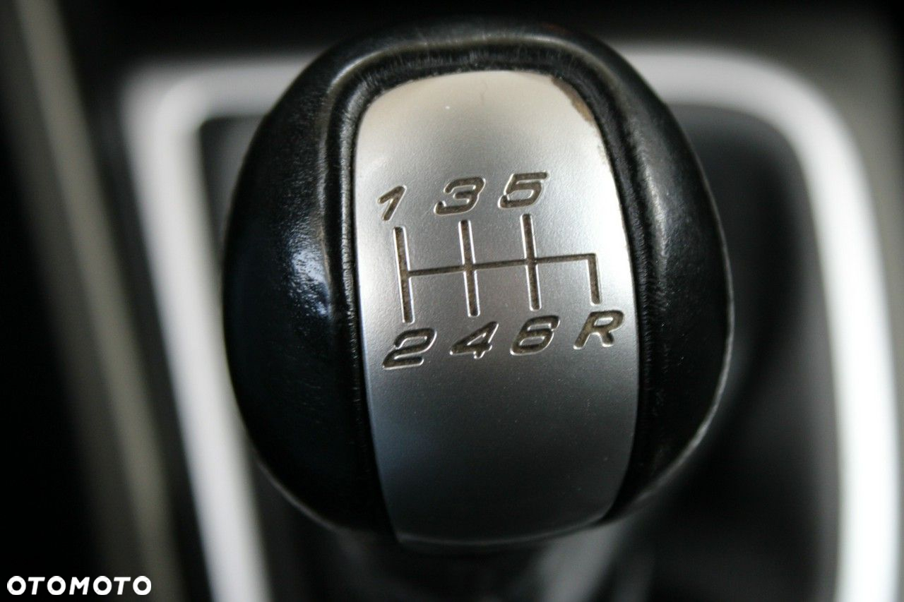 Honda Civic 1.8 i-VTEC Sport - 29
