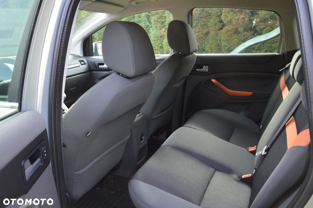 Ford Kuga - 22