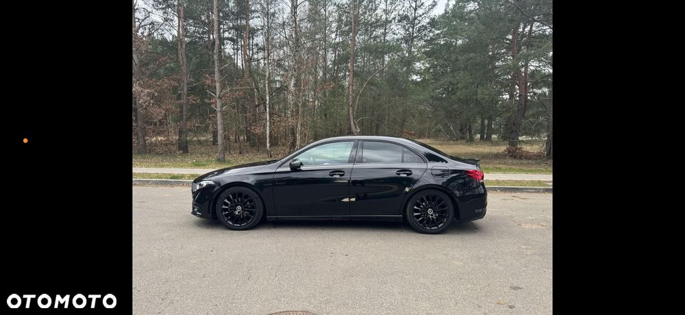 Mercedes-Benz Klasa A 180 d AMG Line 7G-DCT - 4