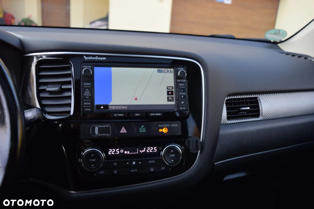 Mitsubishi Outlander 2.2 DID Instyle Navi - 12