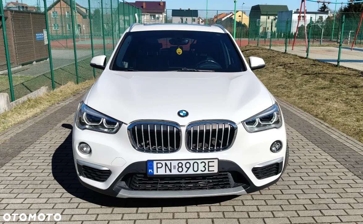 BMW X1 xDrive25i Sport Line - 8