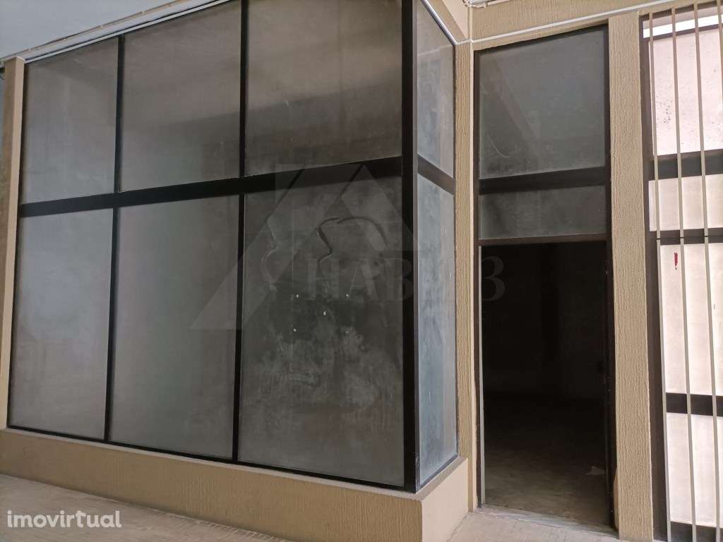 Loja em Maximinos - Grande imagem: 3/8