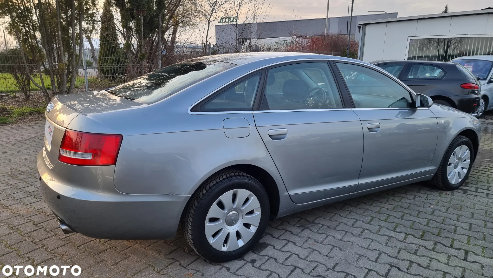 Audi A6 2.0T FSI - 19