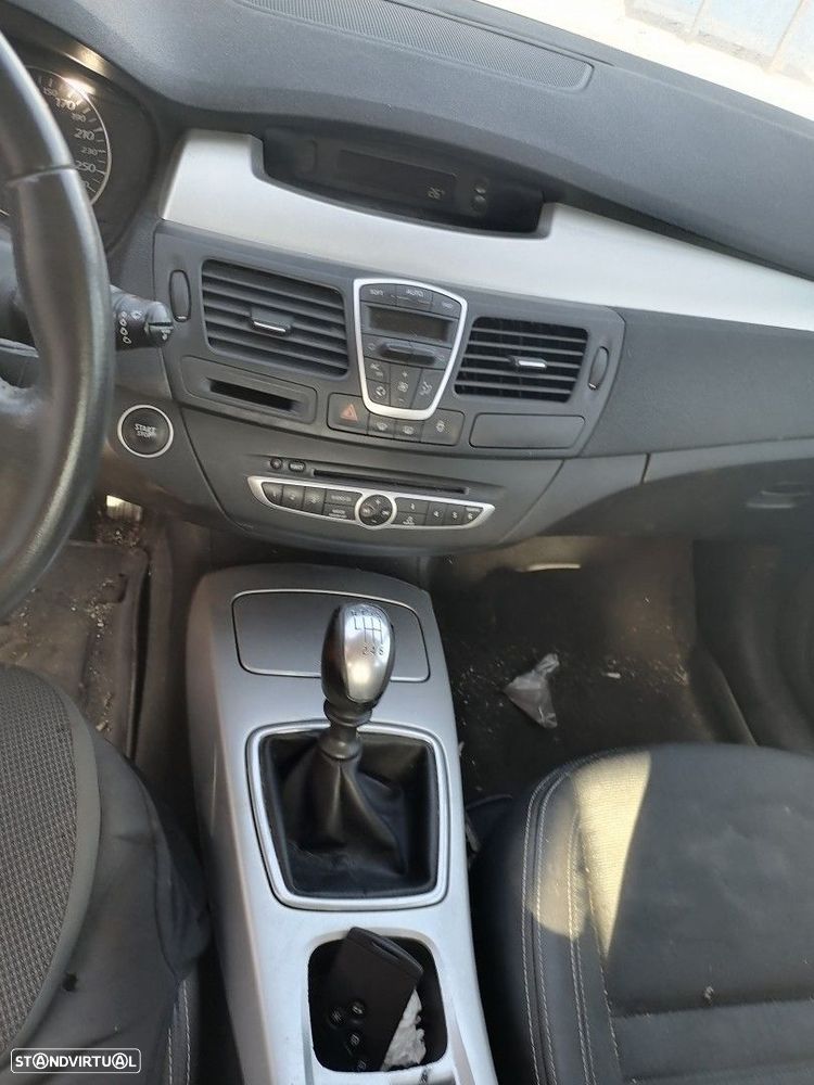 Peças Renault Laguna III 2007 a 2015 - 8