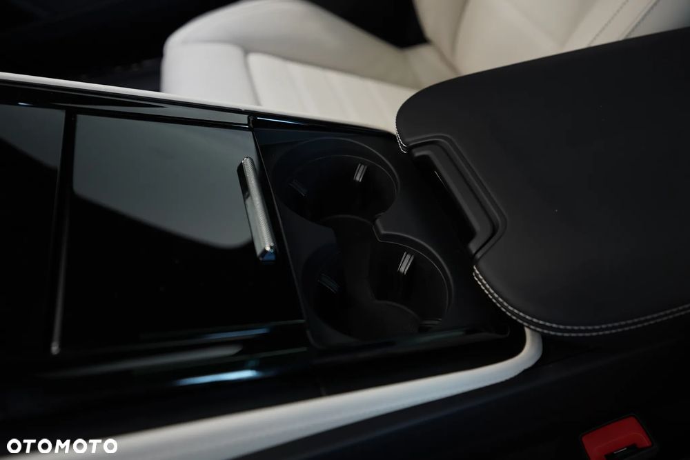 Porsche Panamera - 24