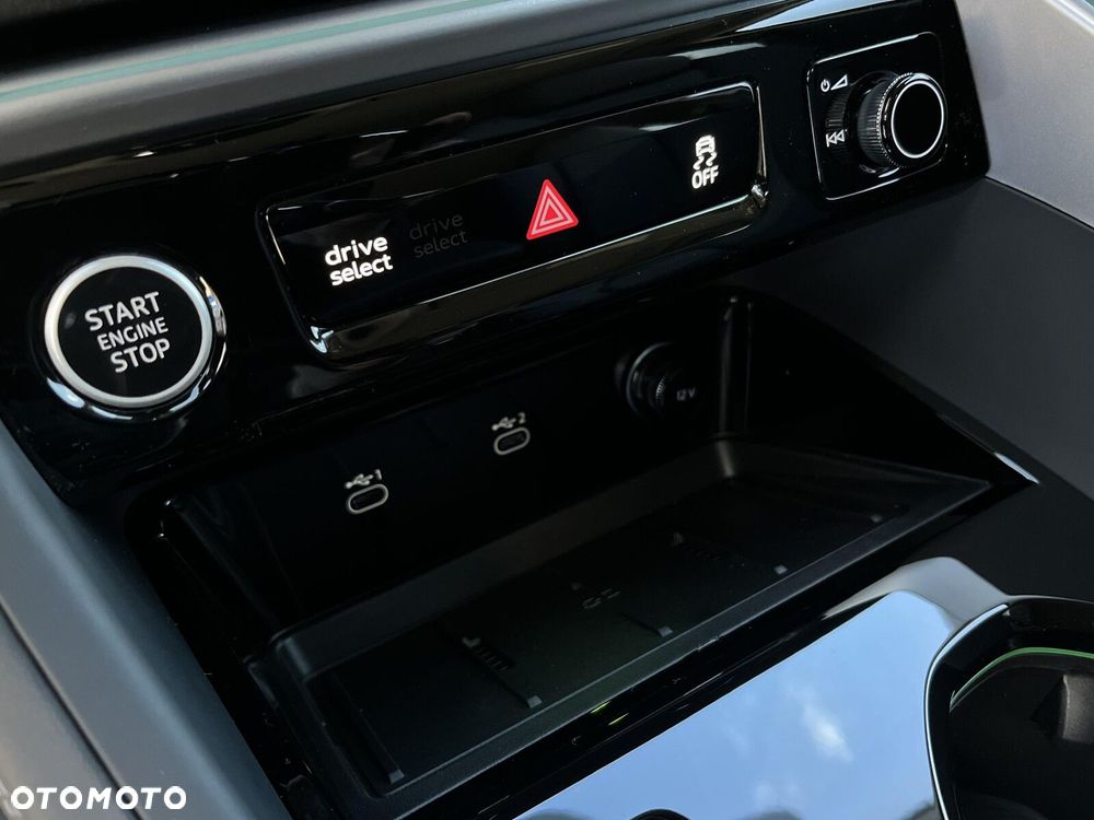 Audi Q5 Sportback - 31