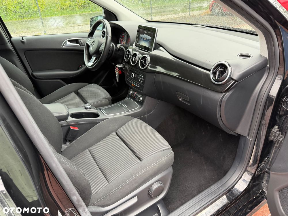 Mercedes-Benz Klasa B 180 (CDI) d 7G-DCT AMG Line - 20