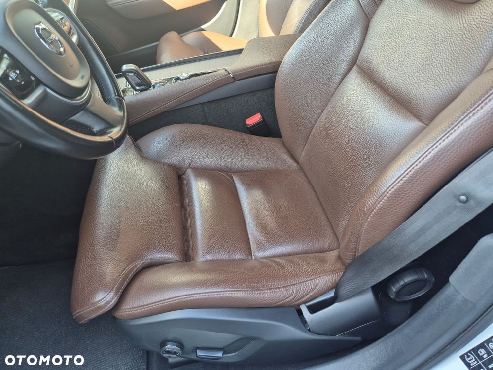 Volvo V90 Cross Country D5 AWD Pro - 20