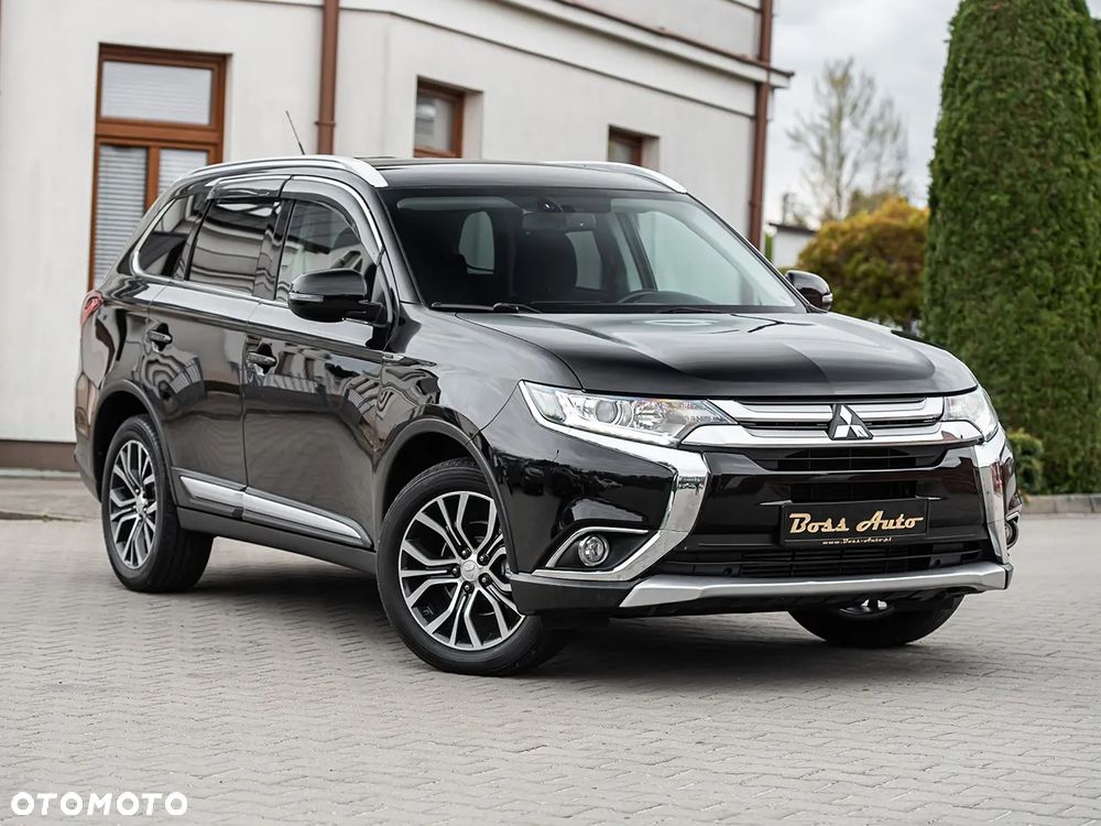 Mitsubishi Outlander 2.2 DI-D 4WD Automatik Diamant Edition - 3