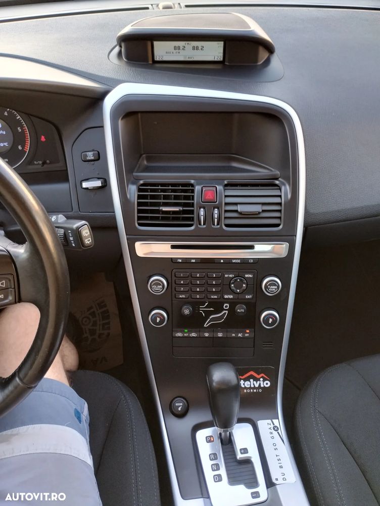 Volvo XC 60 2.4D AWD Aut. - 7