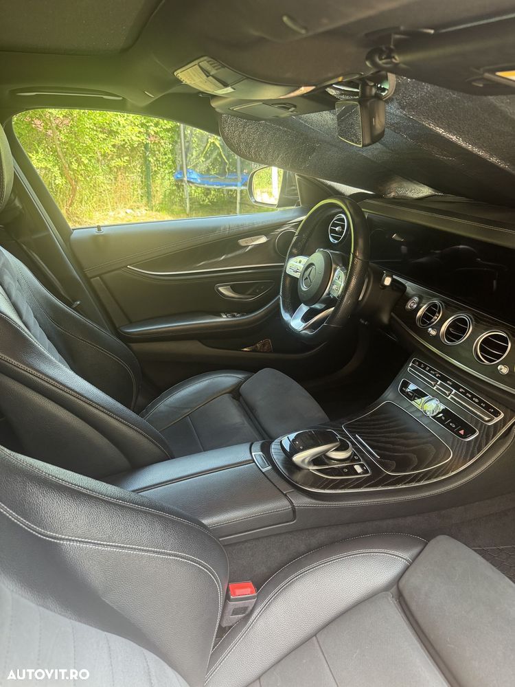 Mercedes-Benz E 220 d 9G-TRONIC - 11