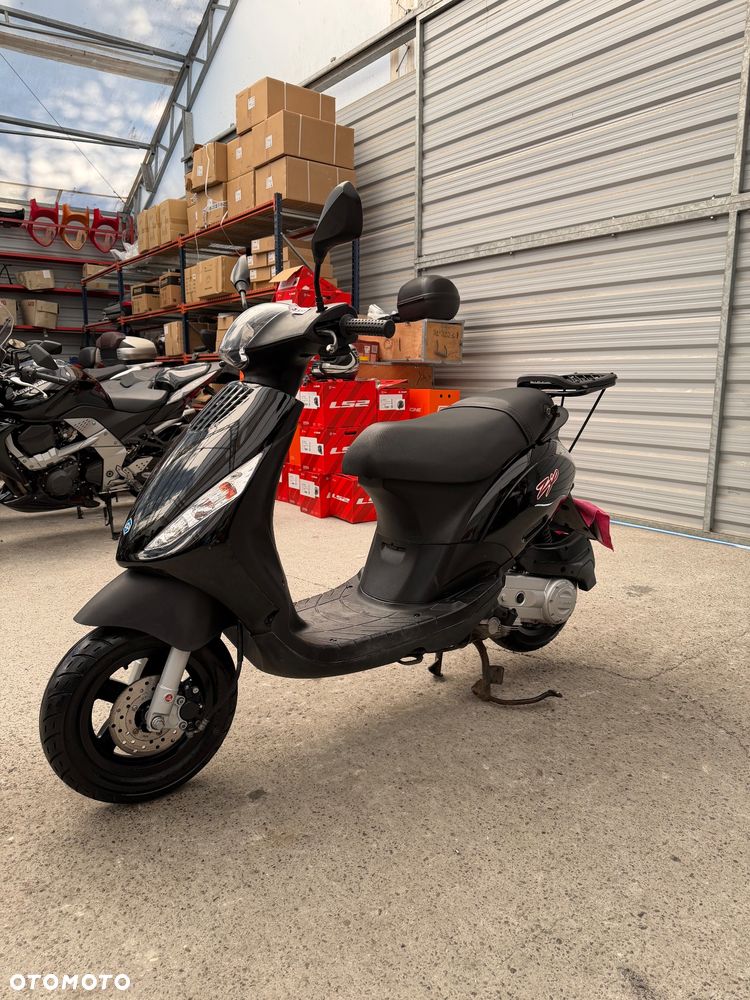 Piaggio ZIP - 3