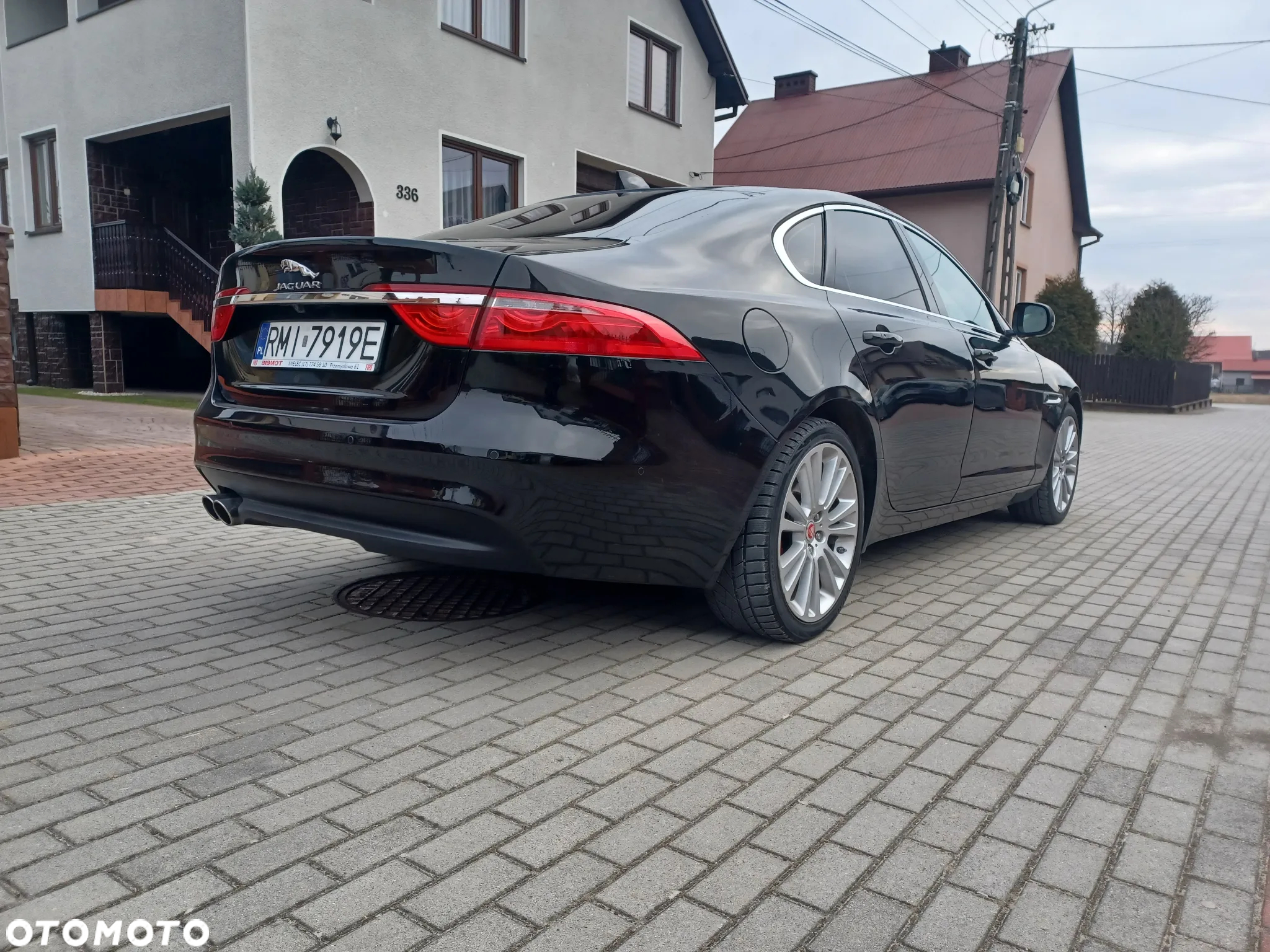 Jaguar XF - 5