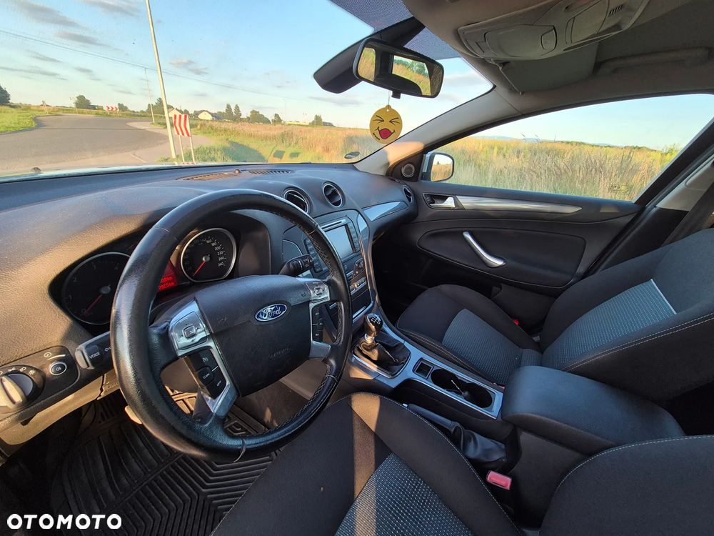 Ford Mondeo 1.8 TDCi Ambiente - 17