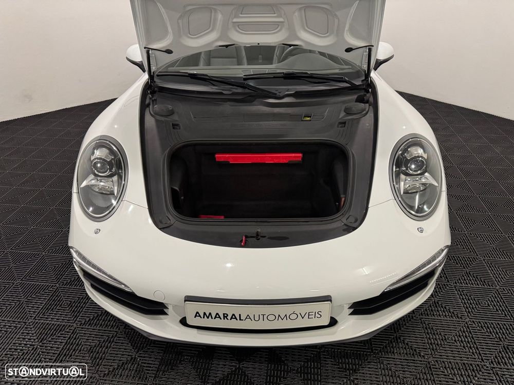 Porsche 911 (991) Carrera 2 - 57