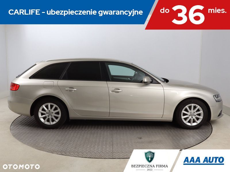 Audi A4 Avant - 8