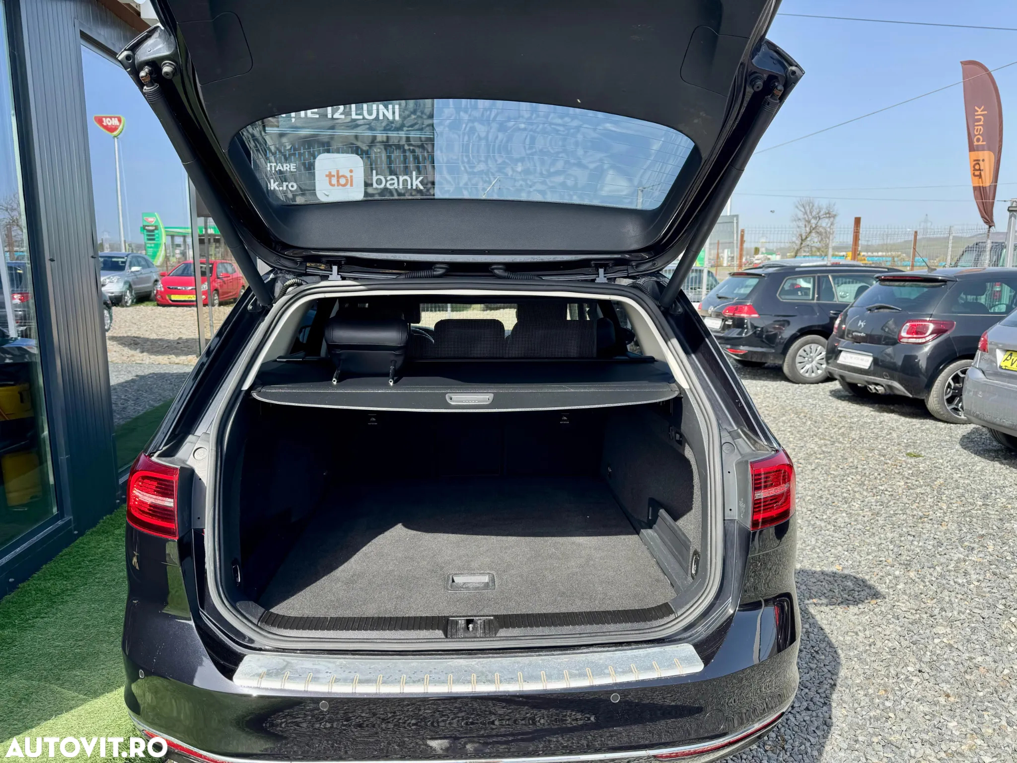 Volkswagen Passat Variant 2.0 TDI Highline - 27
