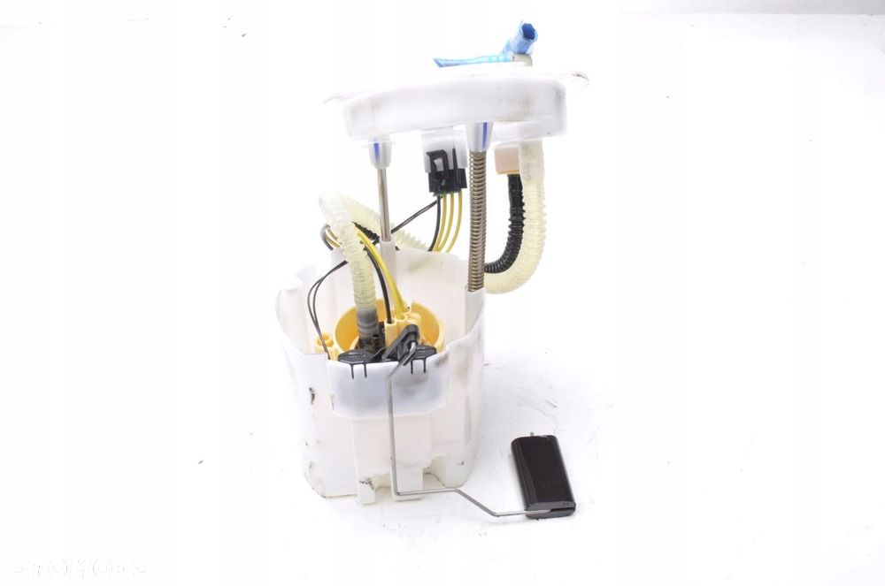 BMW F40 116d 1.5 POMPA PALIWA 7344072 21R