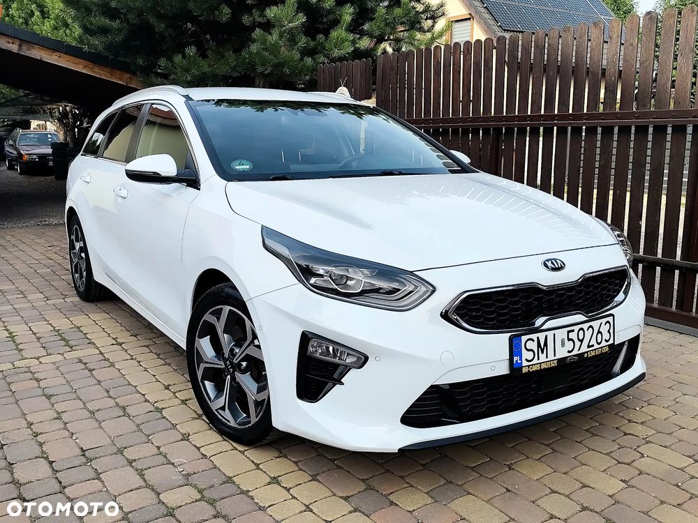 Kia Ceed 1.6 CRDi (48V Mild-Hybrid) Platinum - 35