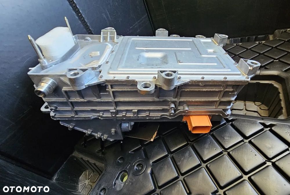 Inwerter Falownik Ładowarka Bateria FIAT 500E 2 19- P46353528 - 1