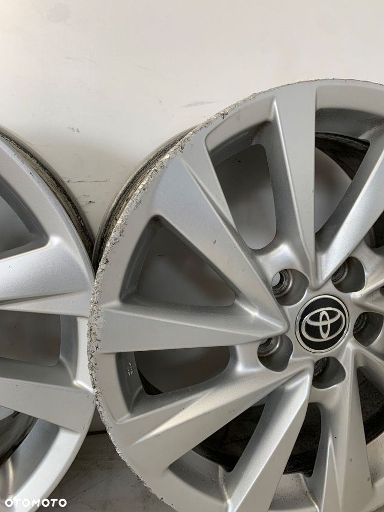 FELGI ALUMINIOWE KOMPLET 17 5X114,3 7,5J CENTR 60,1 ET 45 - 1200.00 PLN - TOYOTA CAMRY (_V7_, _VA7_, - 2
