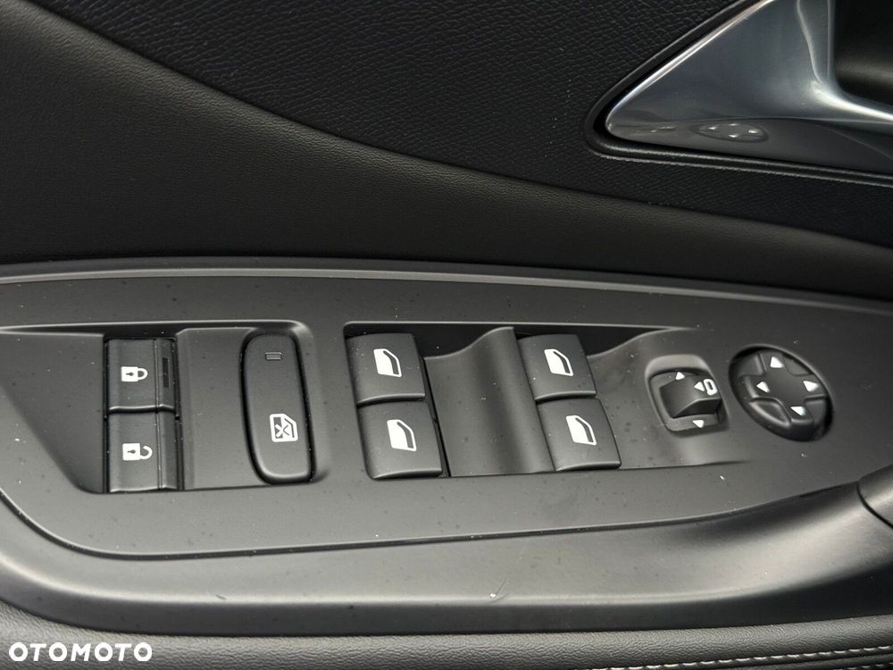 Peugeot 308 - 23