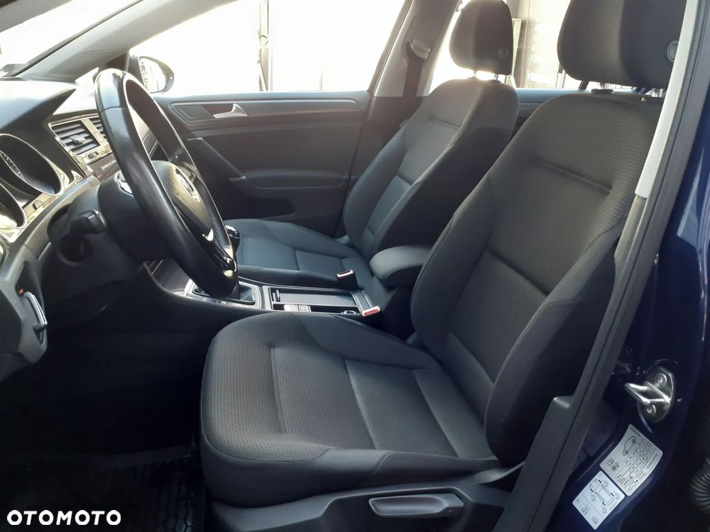 Volkswagen Golf 1.5 TSI BMT Comfortline - 23