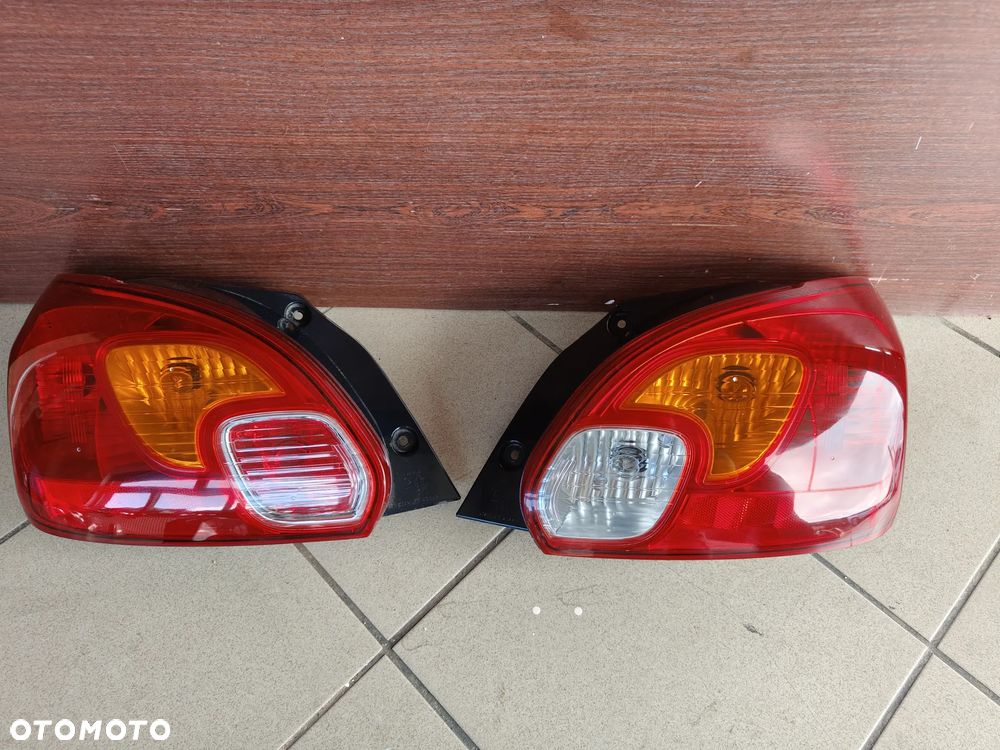Mitsubishi Space Star II lewa prawa lampa tył EU