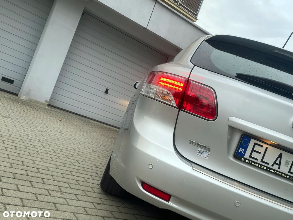 Toyota Avensis Touring Sports 1.8 Edition-S - 18