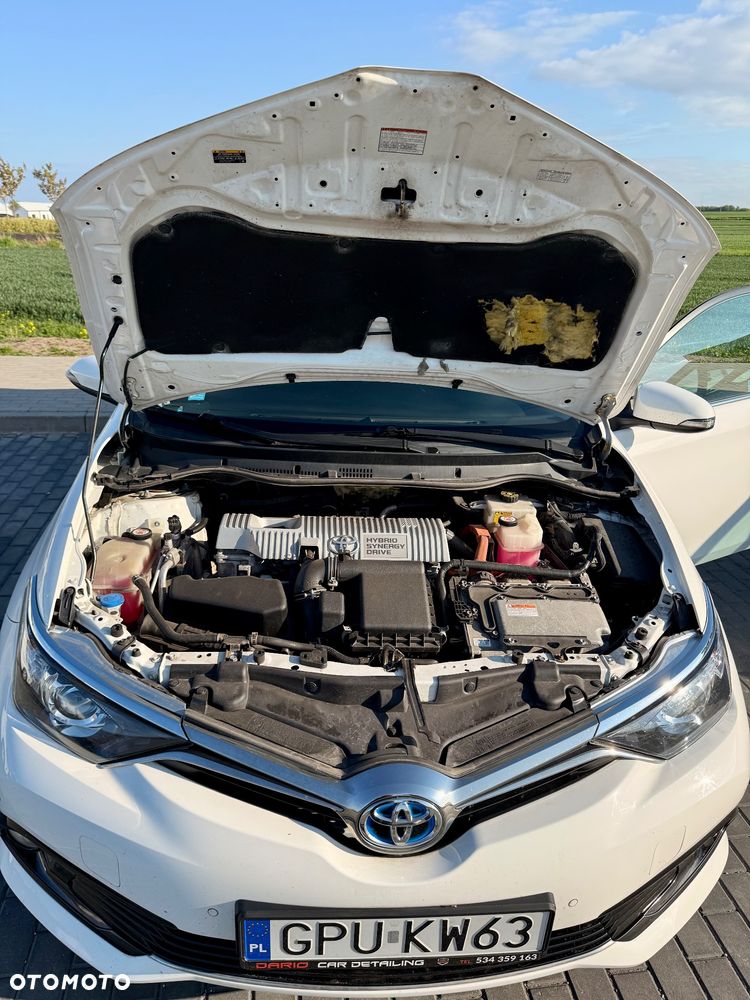 Toyota Auris Hybrid 135 Premium - 8