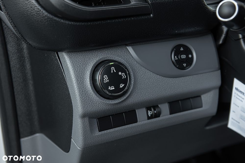 Peugeot Expert 2.0 L1 EAT8 - 17