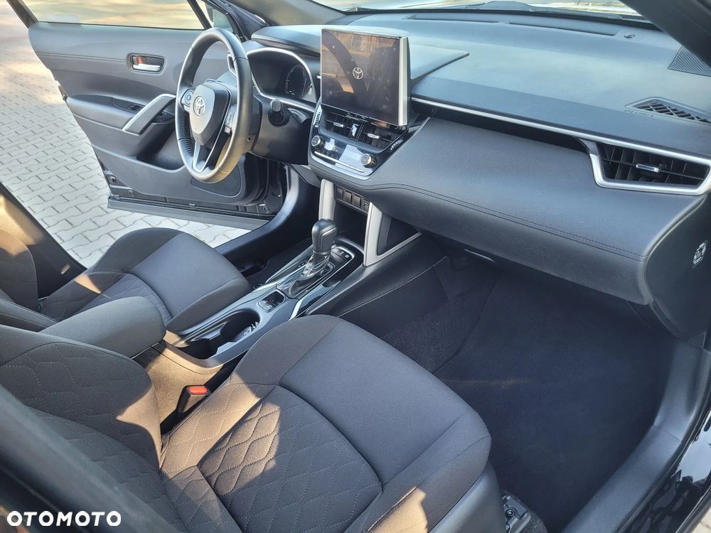 Toyota Corolla Cross 2.0 Hybrid Comfort - 25